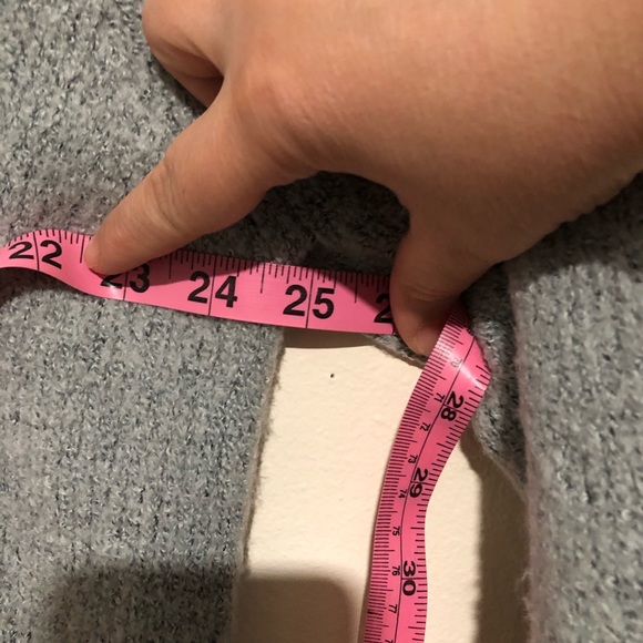 Cropped Sweater/Cardigan gray One Size Closure Button at Front Holes Down sleeve - Picture 13 of 16